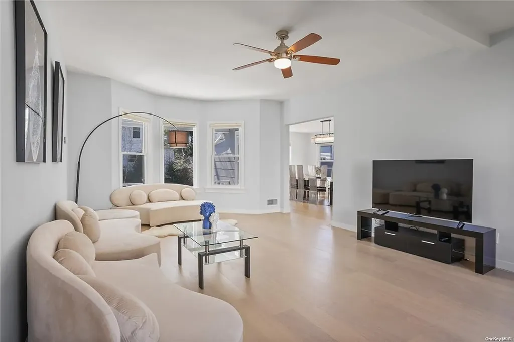 9 Dobbs Terrace Scarsdale NY 10583