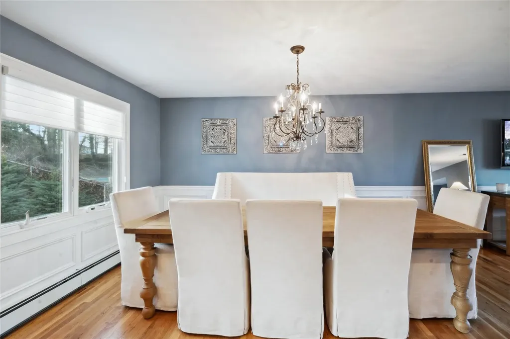 49 Cross Bow Lane Commack NY 11725