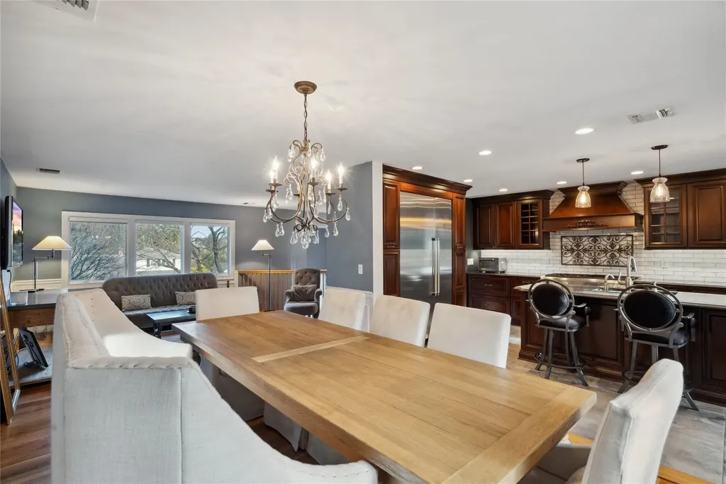 49 Cross Bow Lane Commack NY 11725
