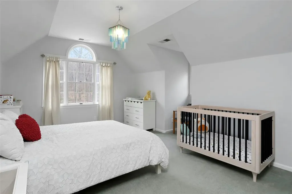 9 Sullivan Road Goldens Bridge NY 10526
