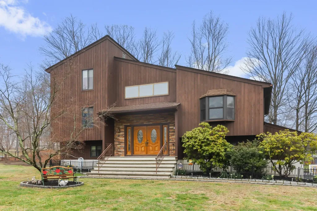 1 Southgate Drive Cortlandt NY 10567