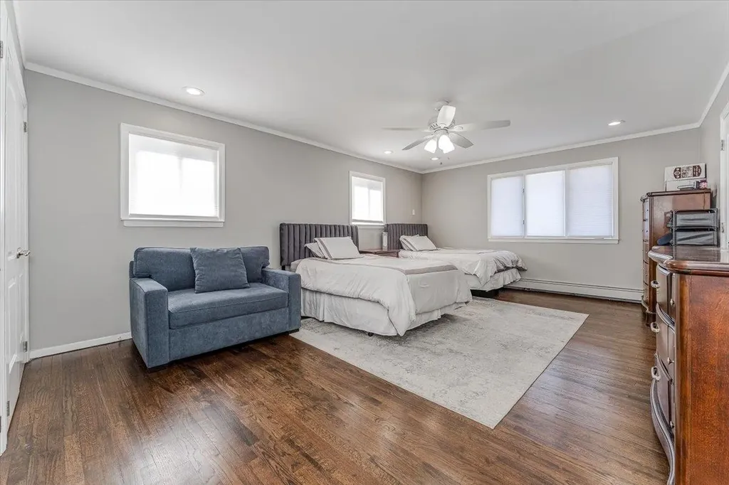 305 Barr Avenue Woodmere NY 11598
