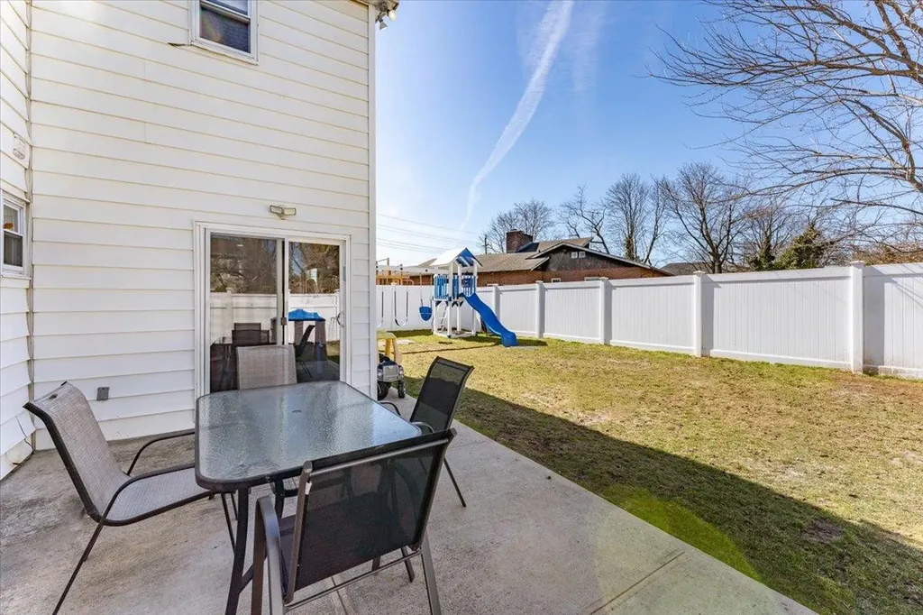 305 Barr Avenue Woodmere NY 11598