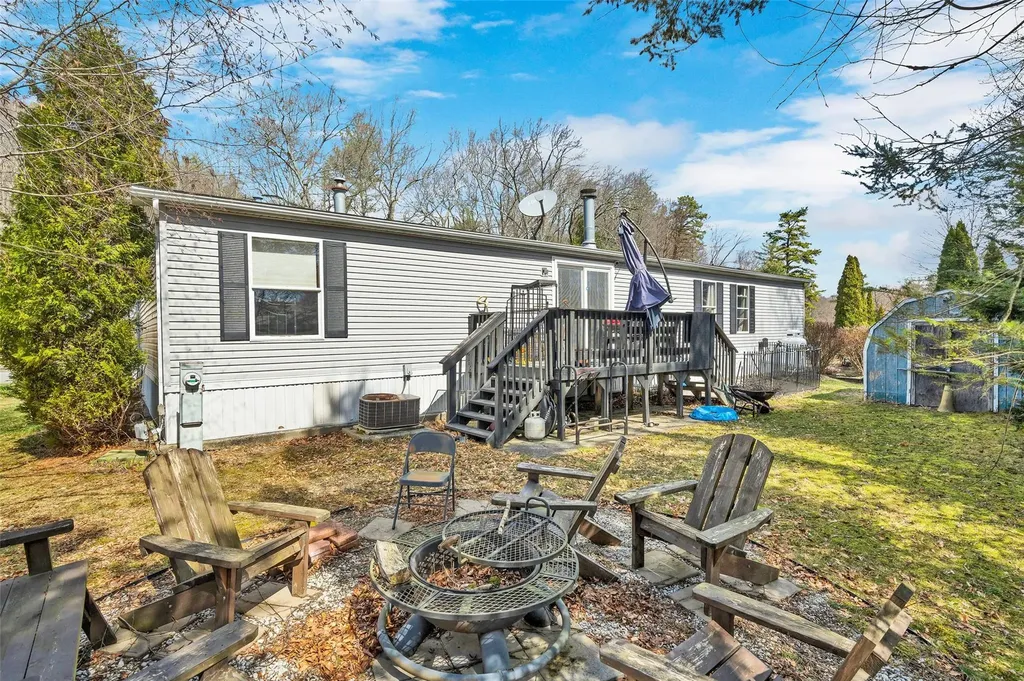 75 Pine Drive Bloomingburg NY 12721