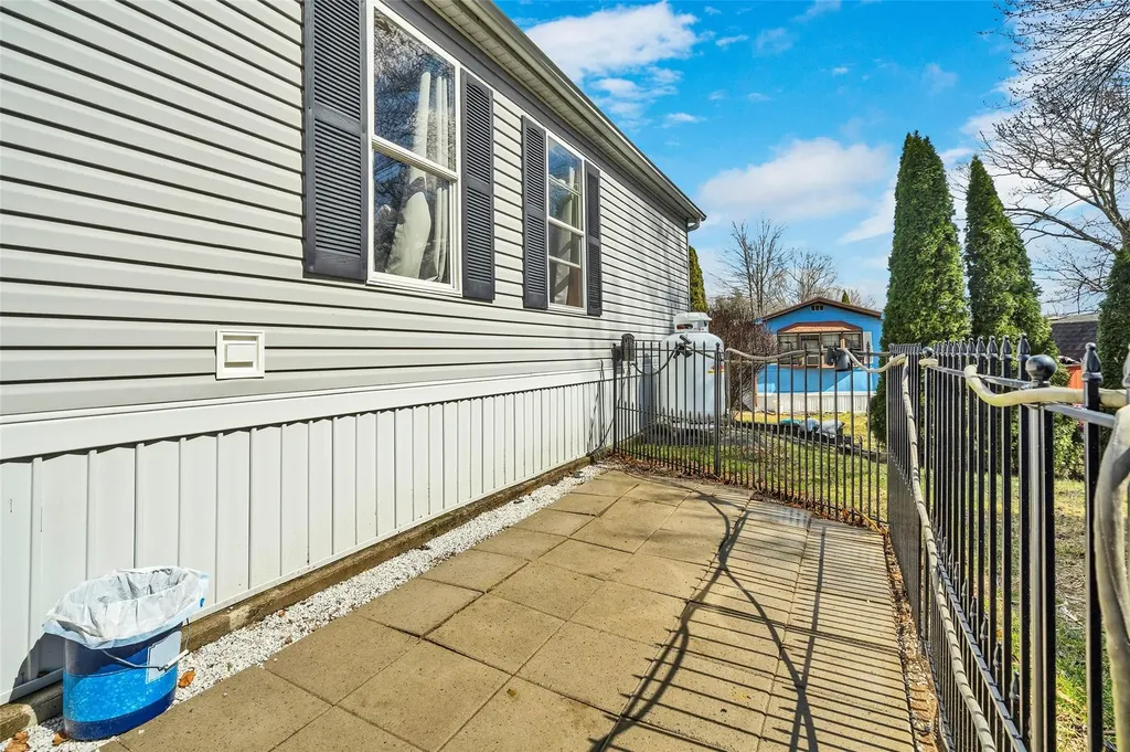75 Pine Drive Bloomingburg NY 12721