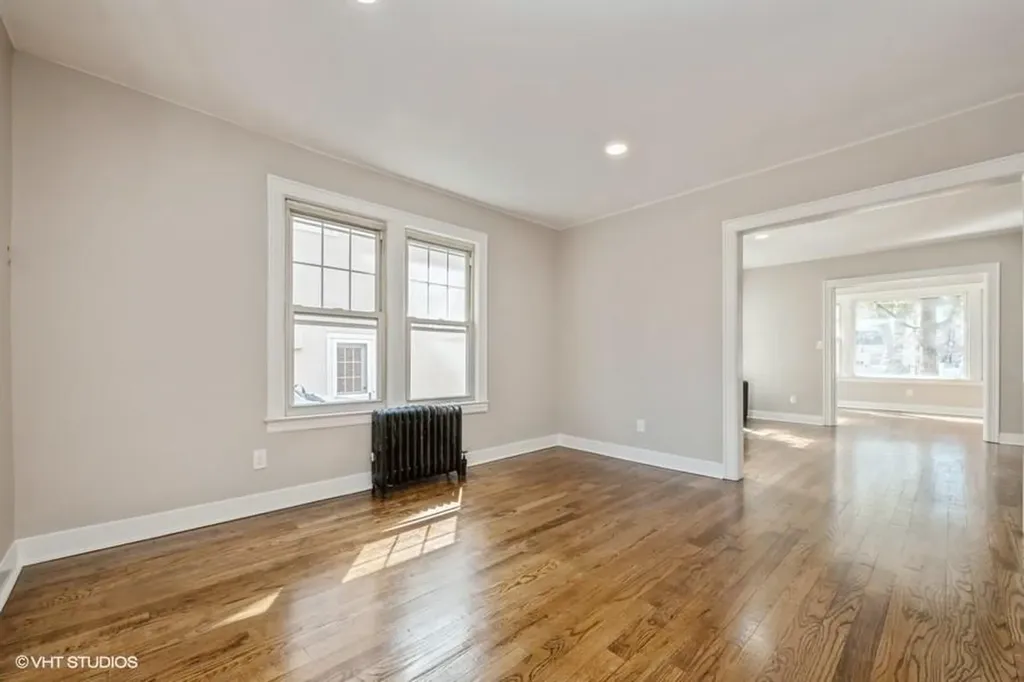 38 Jayson Avenue Great Neck NY 11021