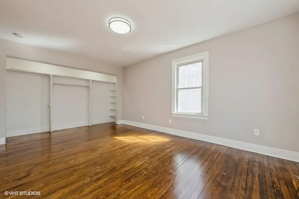 38 Jayson Avenue Great Neck NY 11021