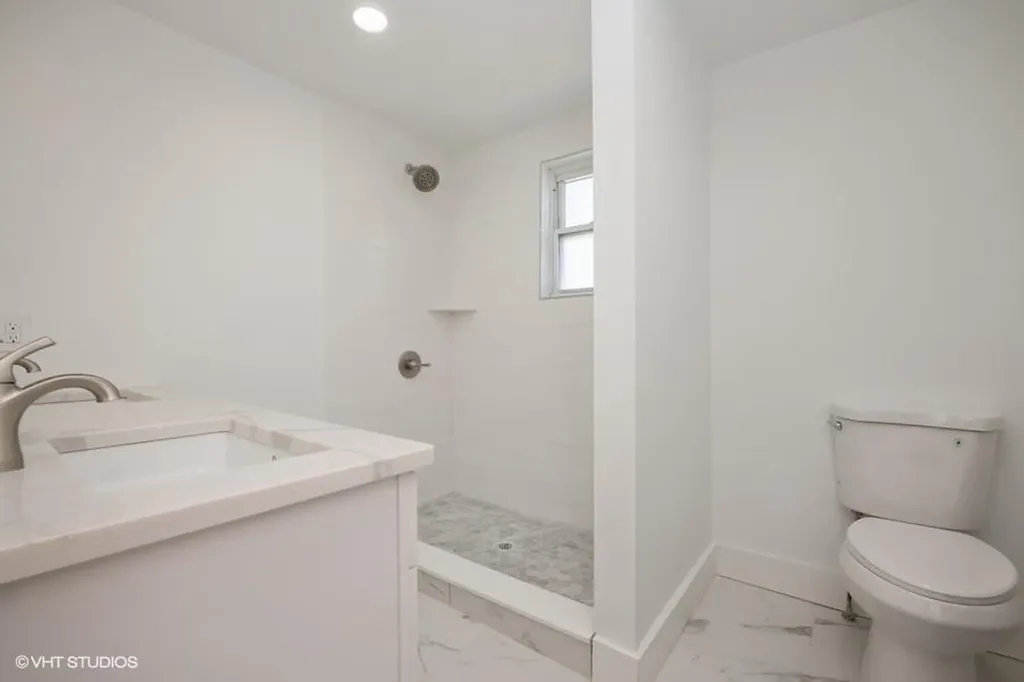 38 Jayson Avenue Great Neck NY 11021