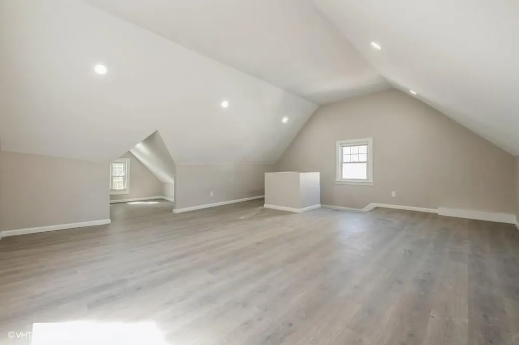 38 Jayson Avenue Great Neck NY 11021