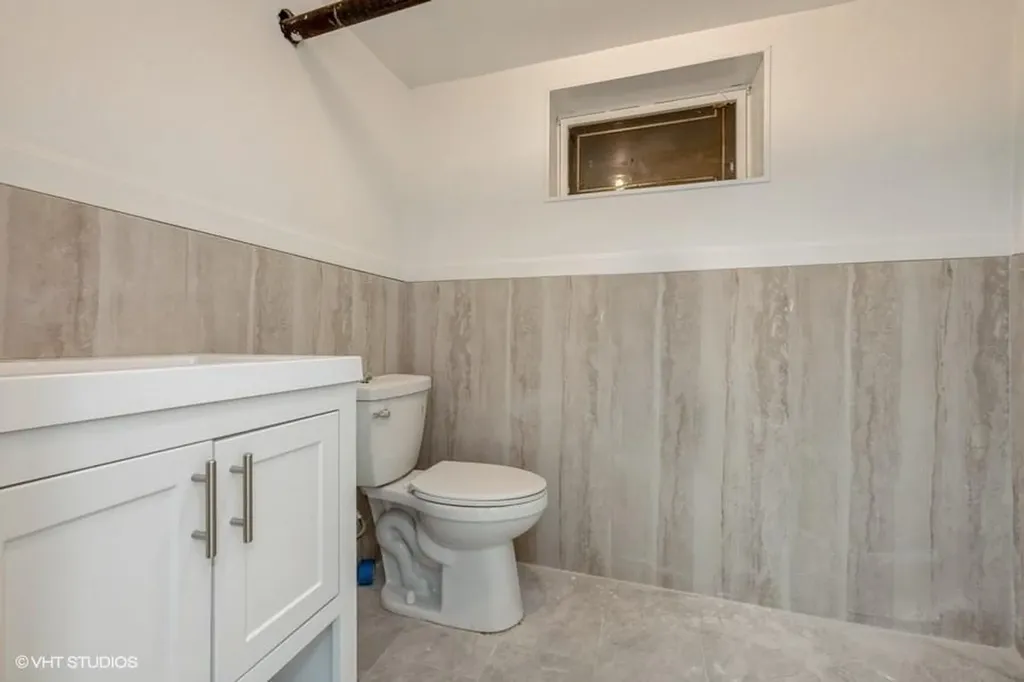38 Jayson Avenue Great Neck NY 11021
