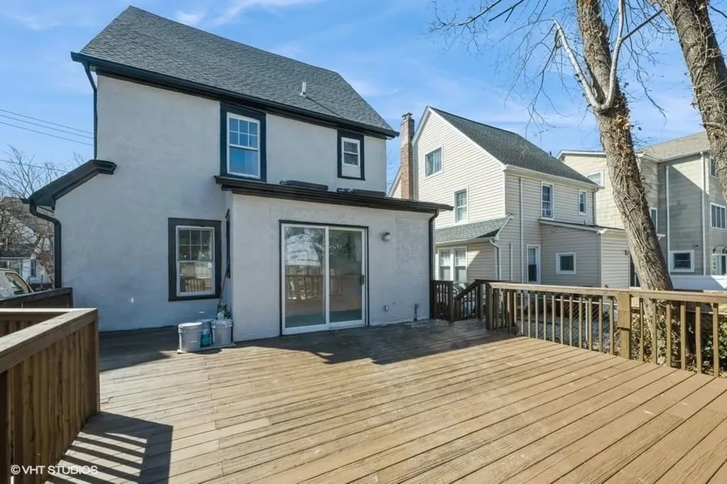 38 Jayson Avenue Great Neck NY 11021