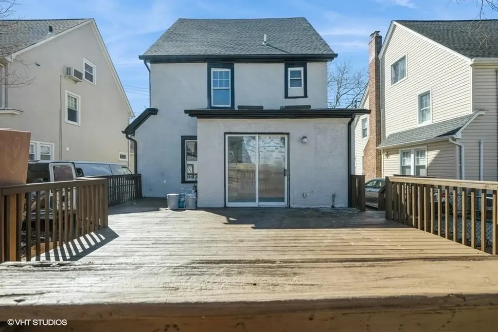38 Jayson Avenue Great Neck NY 11021