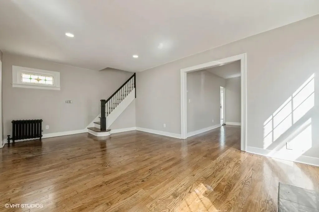 38 Jayson Avenue Great Neck NY 11021