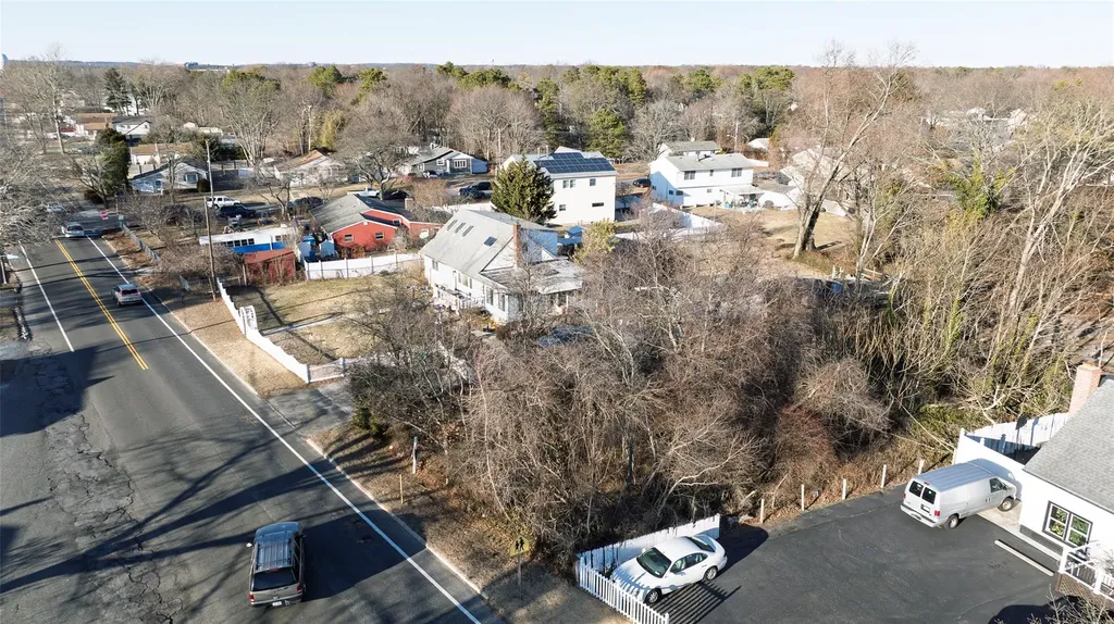Howells Road Bay Shore NY 11706