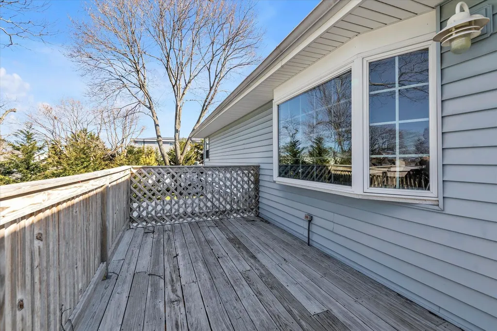 16 Beverly Road Wantagh NY 11793
