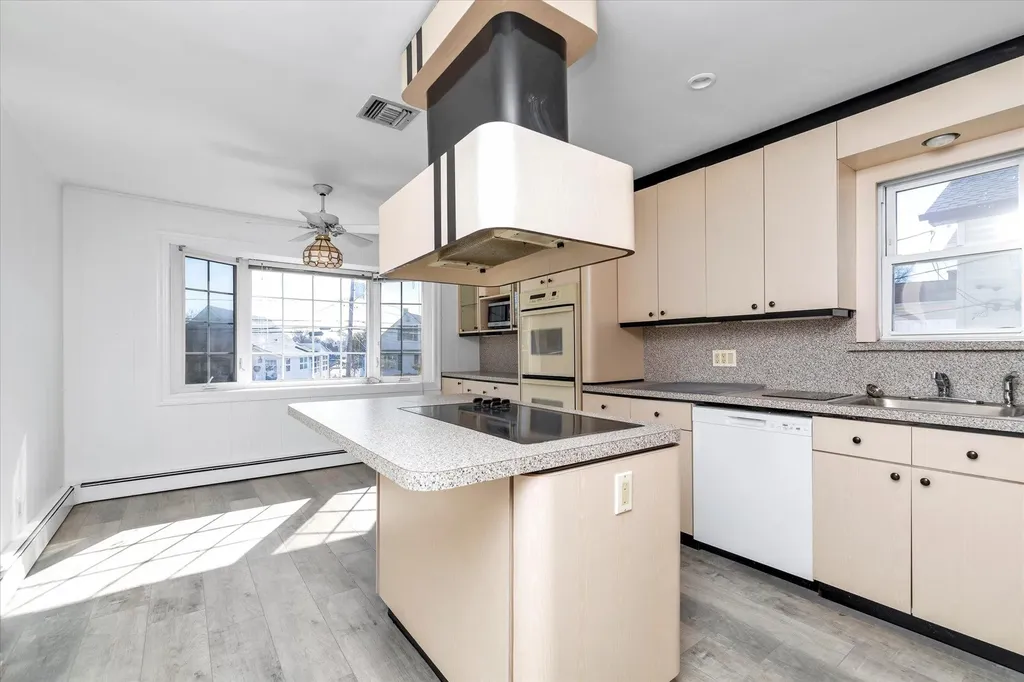 16 Beverly Road Wantagh NY 11793