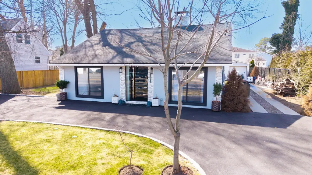 1760 Manatuck Boulevard Bay Shore NY 11706