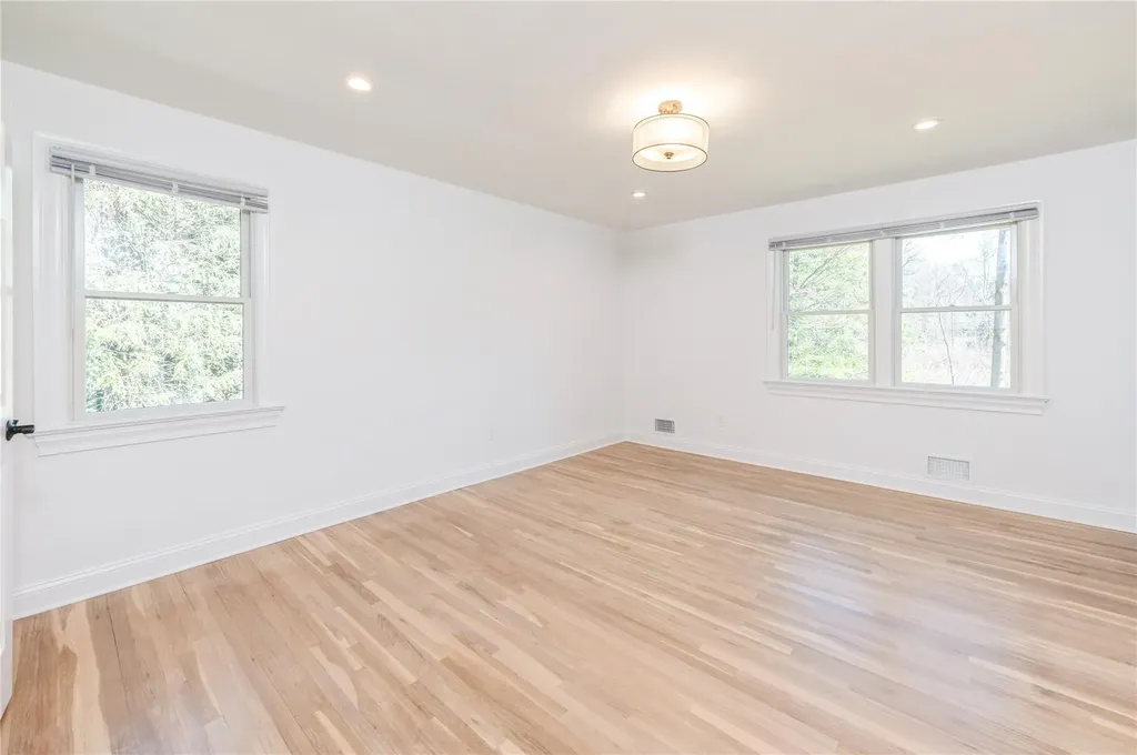 178 Brewster Road Scarsdale NY 10583