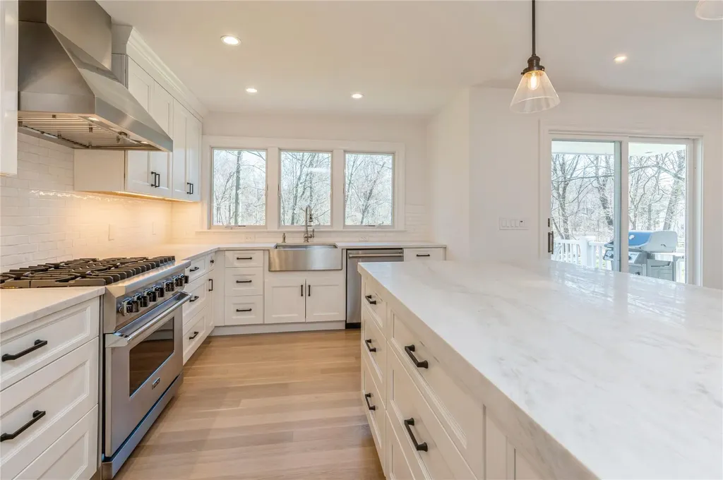 178 Brewster Road Scarsdale NY 10583