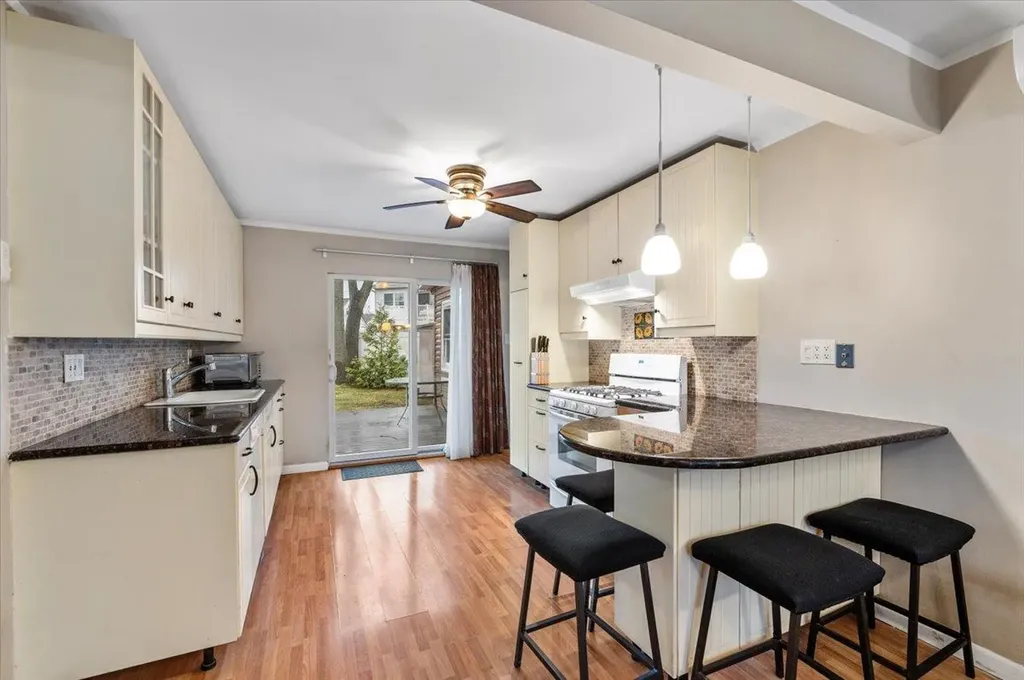 23 Croyden Drive Massapequa NY 11758