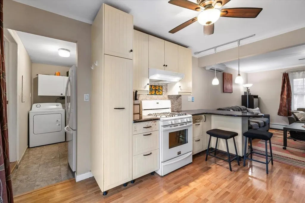 23 Croyden Drive Massapequa NY 11758
