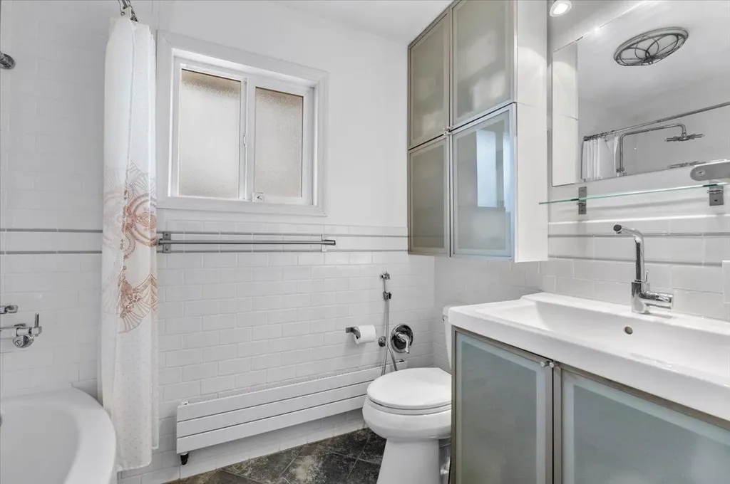 23 Croyden Drive Massapequa NY 11758