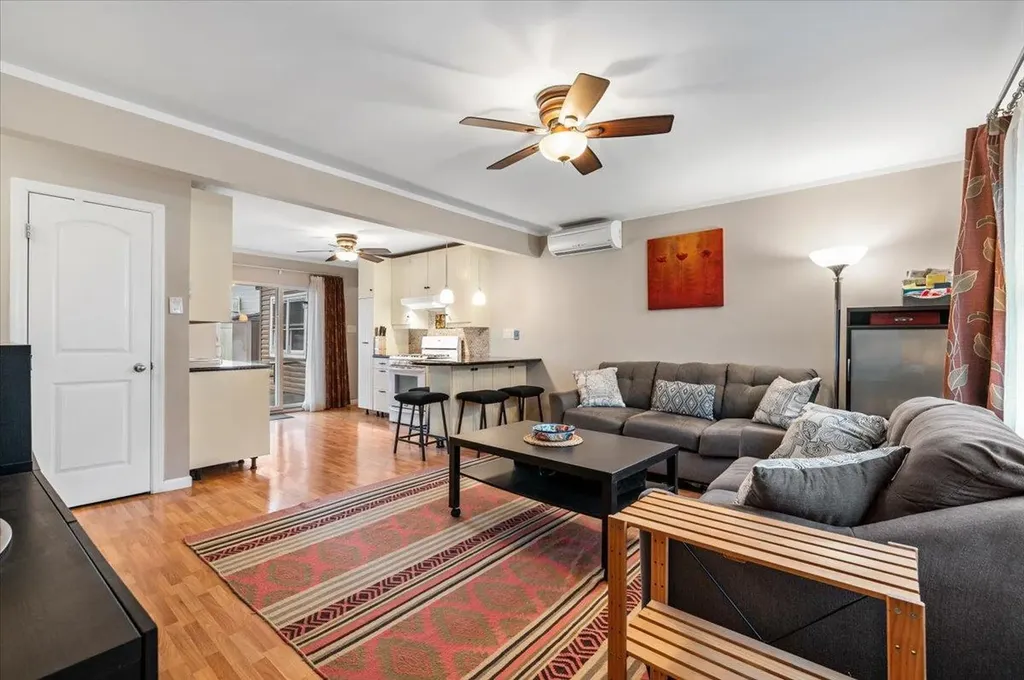 23 Croyden Drive Massapequa NY 11758