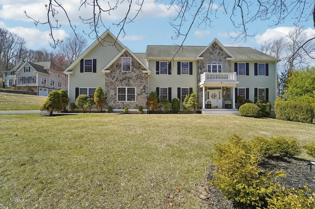 4 Long Hill Road East Fishkill NY 12533