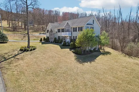 4 Long Hill Road Hopewell Junction NY 12533