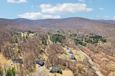 4 Long Hill Road Hopewell Junction NY 12533
