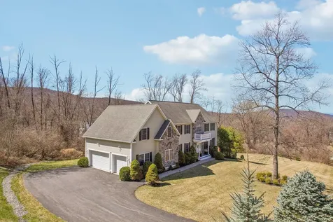 4 Long Hill Road Hopewell Junction NY 12533