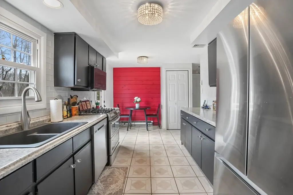 28 Sterling Road Carmel NY 10512