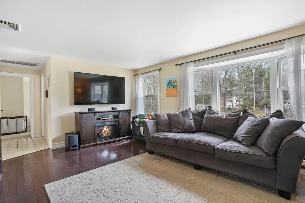 28 Sterling Road Carmel NY 10512