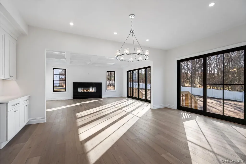30 Main Parkway Plainview NY 11803