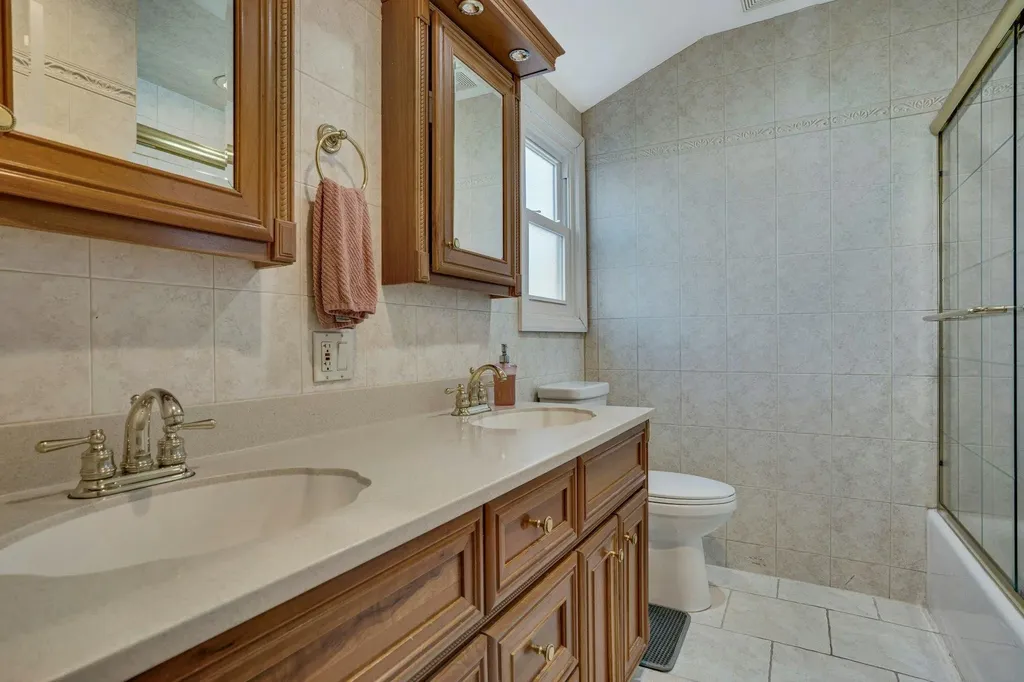 3191 Wilmarth Place Wantagh NY 11793
