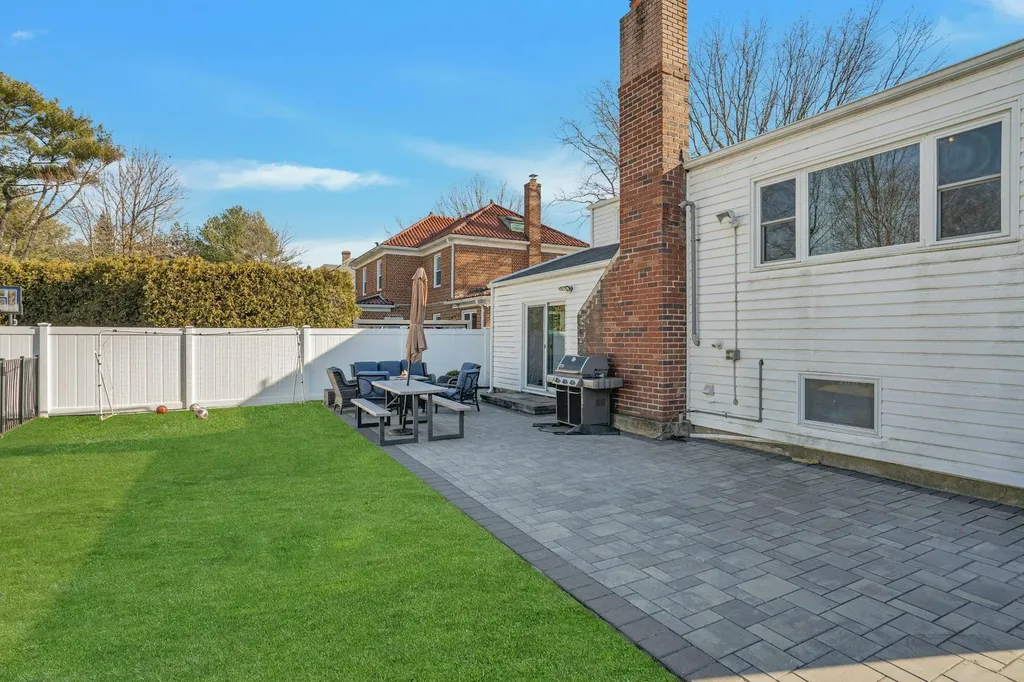 3191 Wilmarth Place Wantagh NY 11793