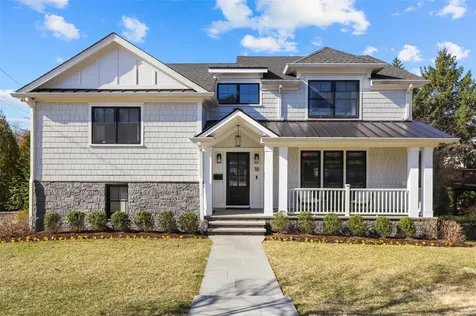 18 Dorchester Road Eastchester NY 10709