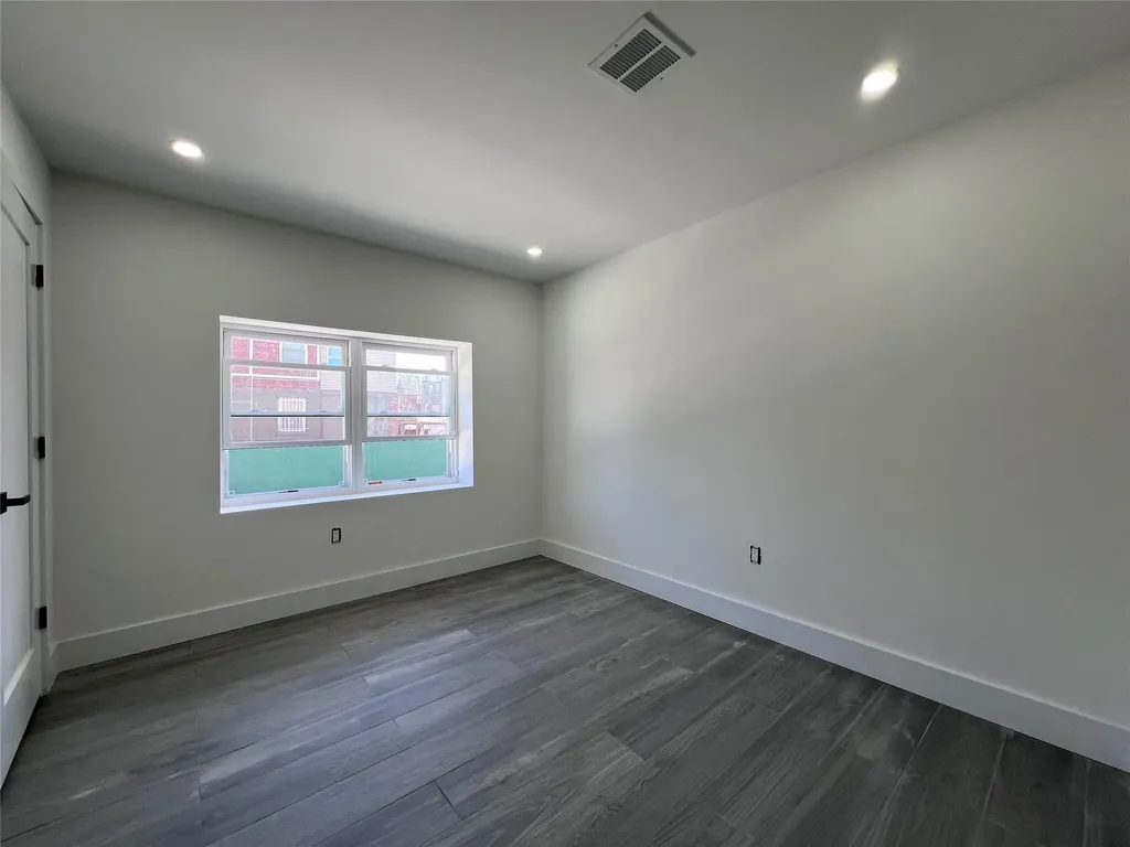 4149 Edson Avenue Bronx NY 10466