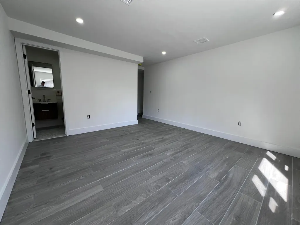 4149 Edson Avenue Bronx NY 10466