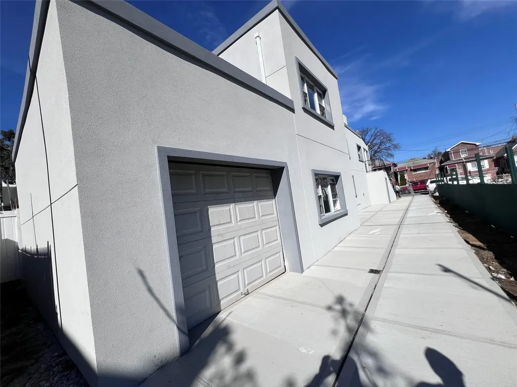 4149 Edson Avenue Bronx NY 10466