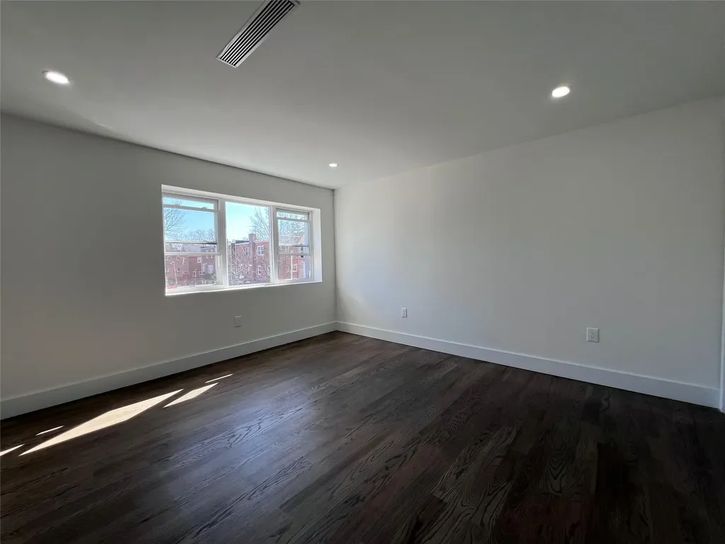 4149 Edson Avenue Bronx NY 10466