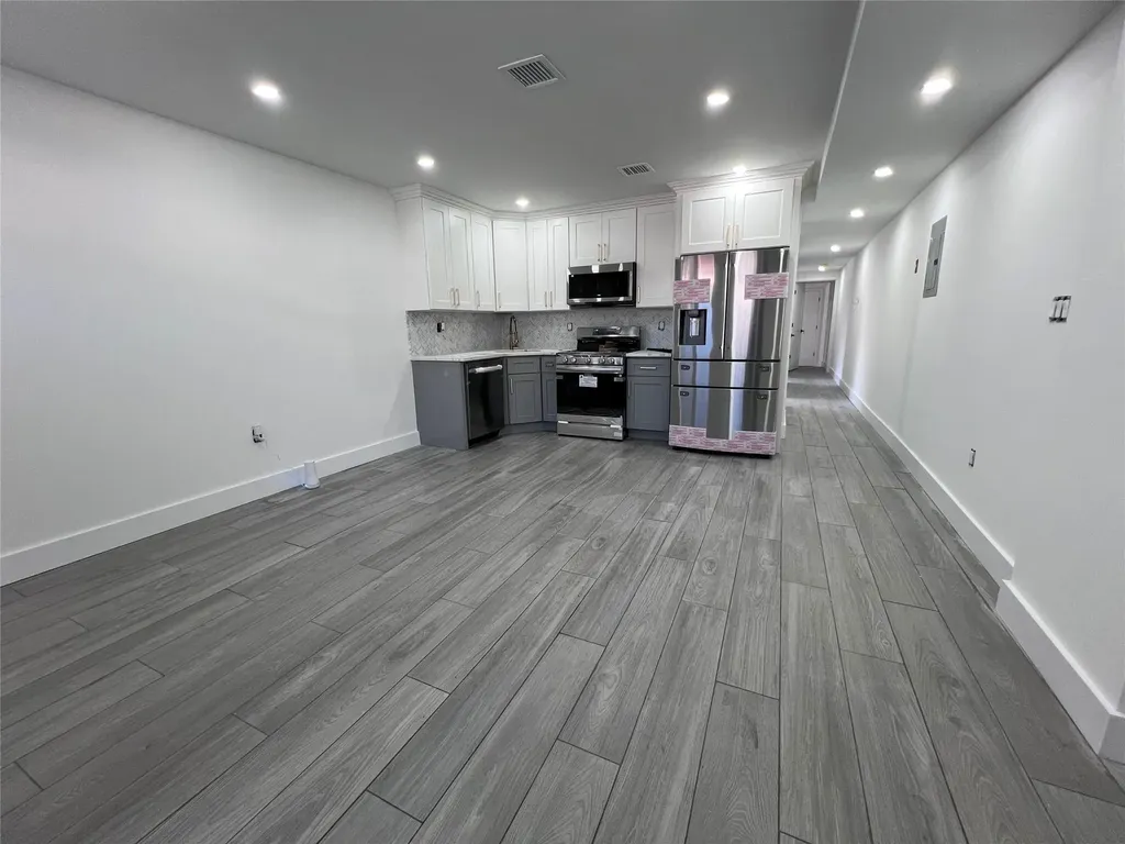 4149 Edson Avenue Bronx NY 10466