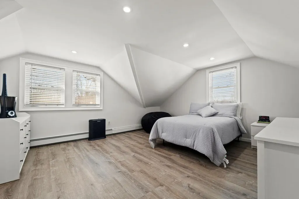 6 Duffy Court Central Islip NY 11722