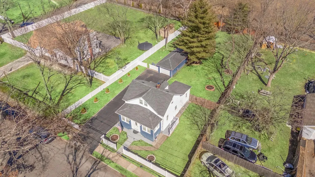 6 Duffy Court Central Islip NY 11722