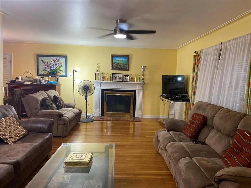 63 Algonquin Road Yonkers NY 10710