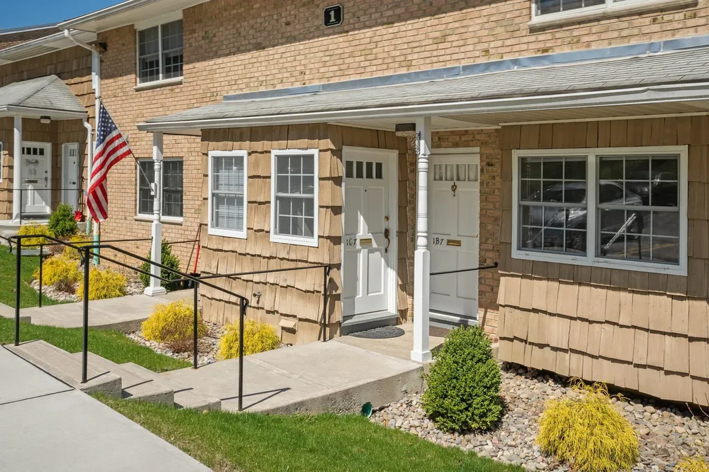 1840 Crompond Road Peekskill NY 10566