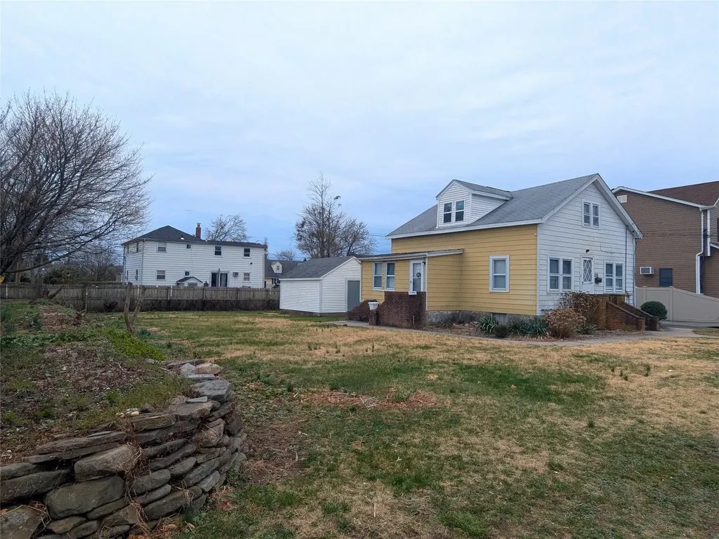 1573 9th Street West Babylon NY 11704