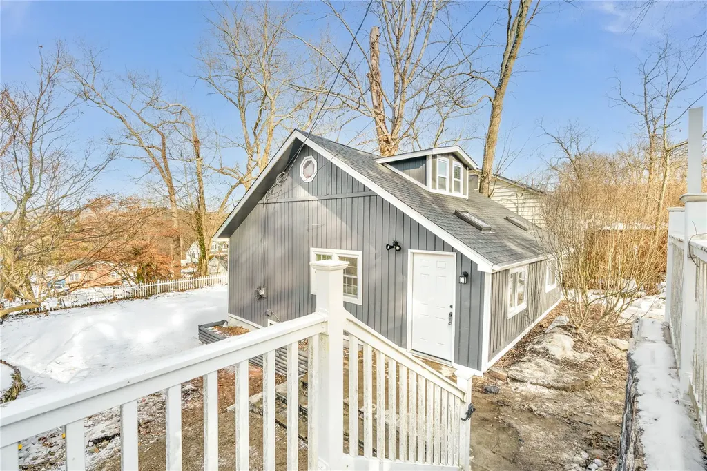30 Shawnee Road Putnam Valley NY 10579