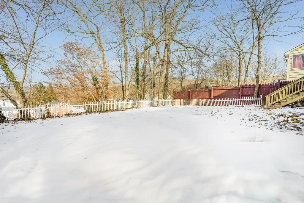 30 Shawnee Road Putnam Valley NY 10579