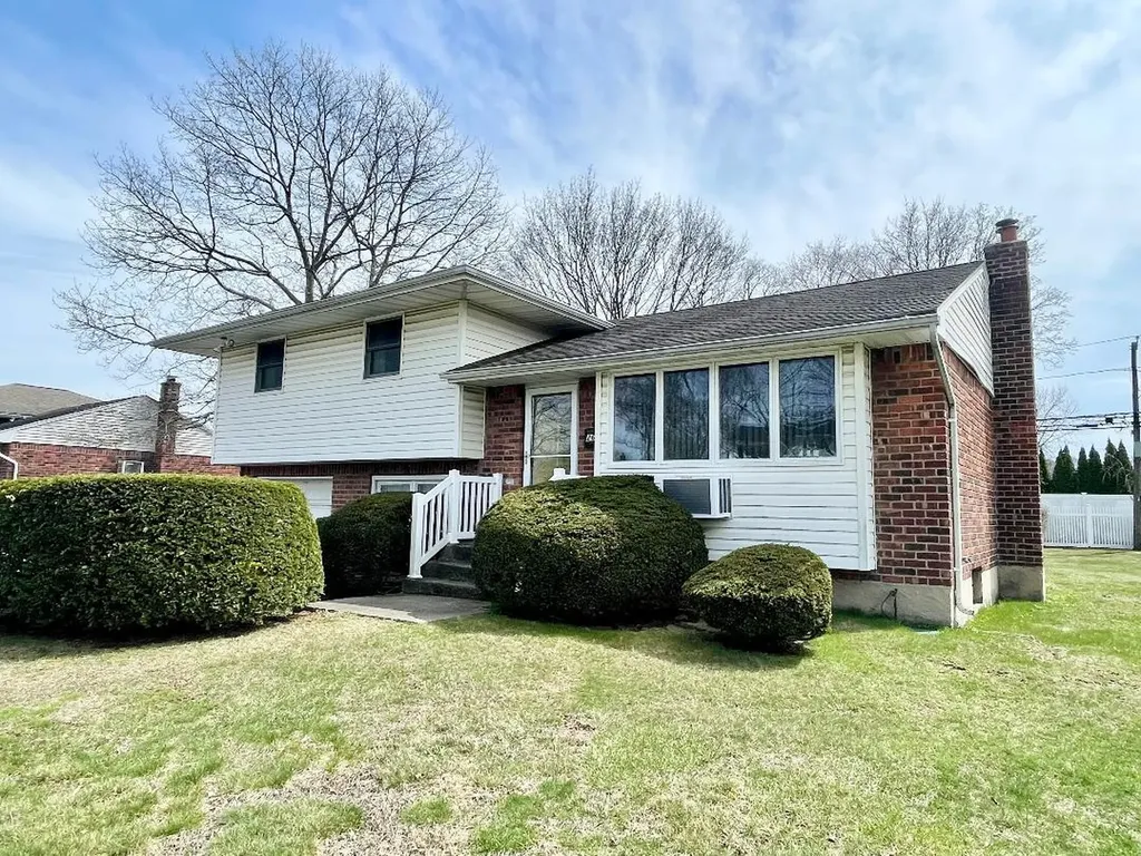 26 Violet Lane Commack NY 11725
